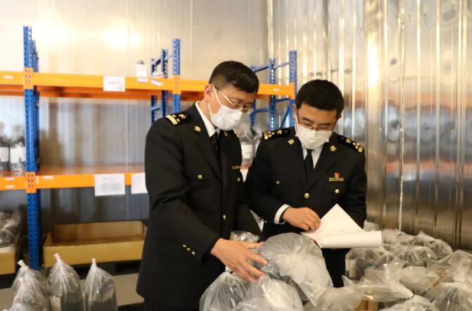 <a href='http://www.jhshkj.com' title='危險品運輸' >危險品運輸</a>